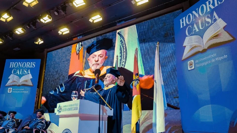 Lula amplia vantagem e abre 20 pontos sobre Tarcísio de Freitas, mostra pesquisa