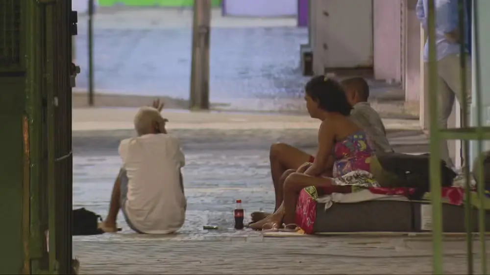 Câmara de BH aprova em 1º turno projeto que manda moradores de rua de volta às cidades de origem