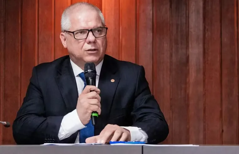 PF prende ex-presidente do INSS e cumpre mandados contra ex-ministro do governo Jair Bolsonaro