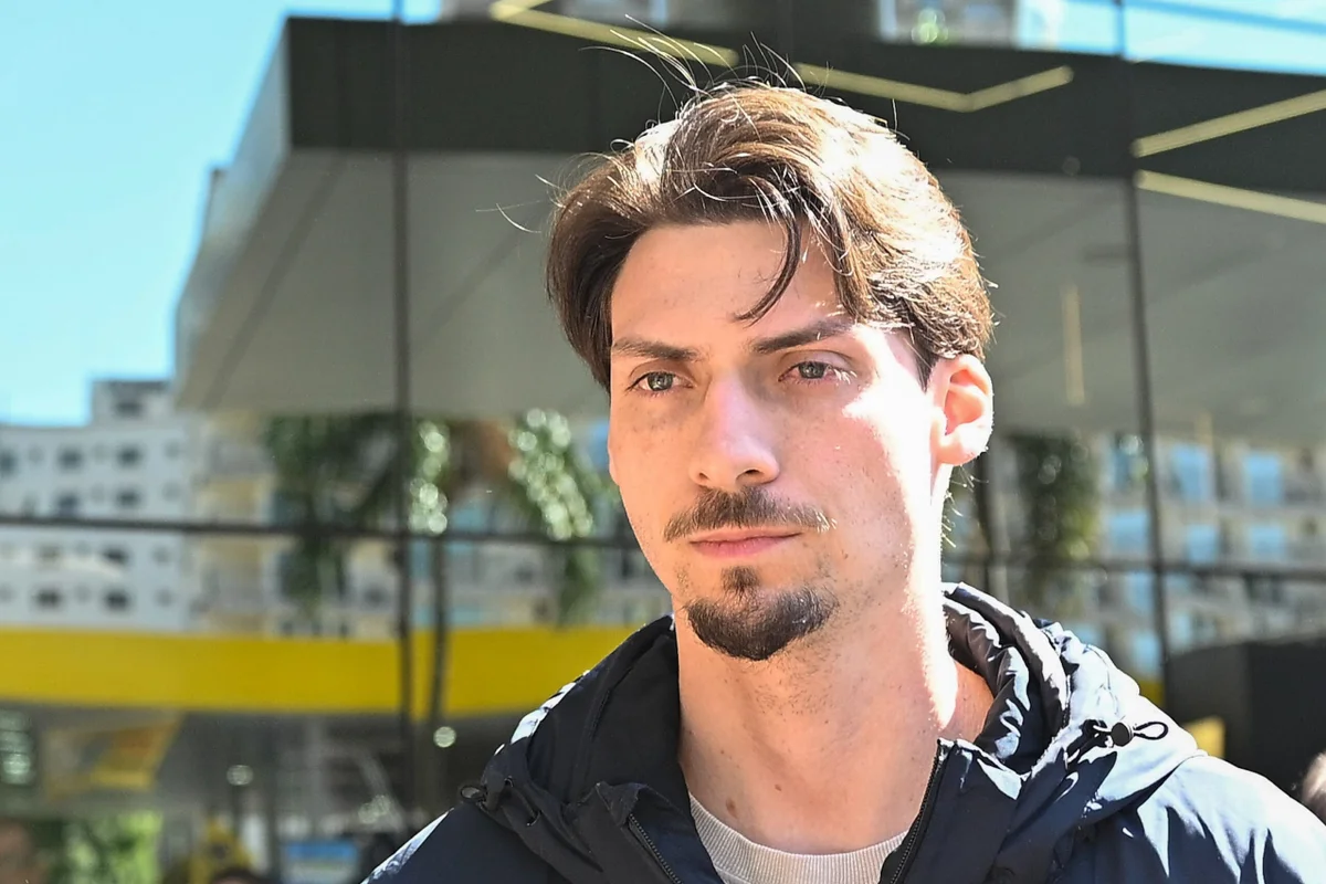 Tretas em Balneário Camboriú: nem a direita aguenta mais Jair Renan