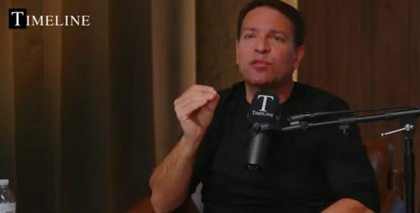 Alexandre Ramagem e Allan dos Santos reaparecem juntos em live após prisão de Jair Bolsonaro