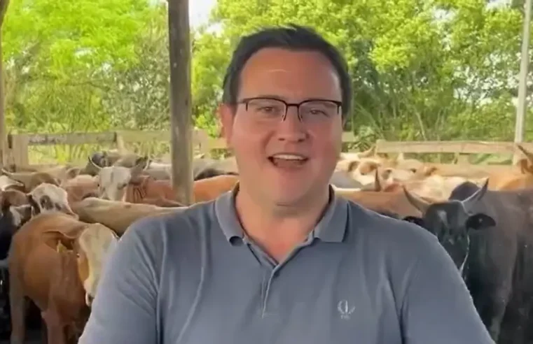 Prefeito bolsonarista de SC diz que “o povo não é gado” ao rebater Carlos Bolsonaro