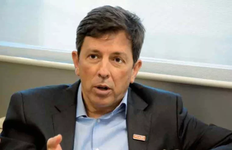 “Bolsonaro é o maior cabo eleitoral de Luiz Inácio Lula da Silva”, afirma João Amoêdo