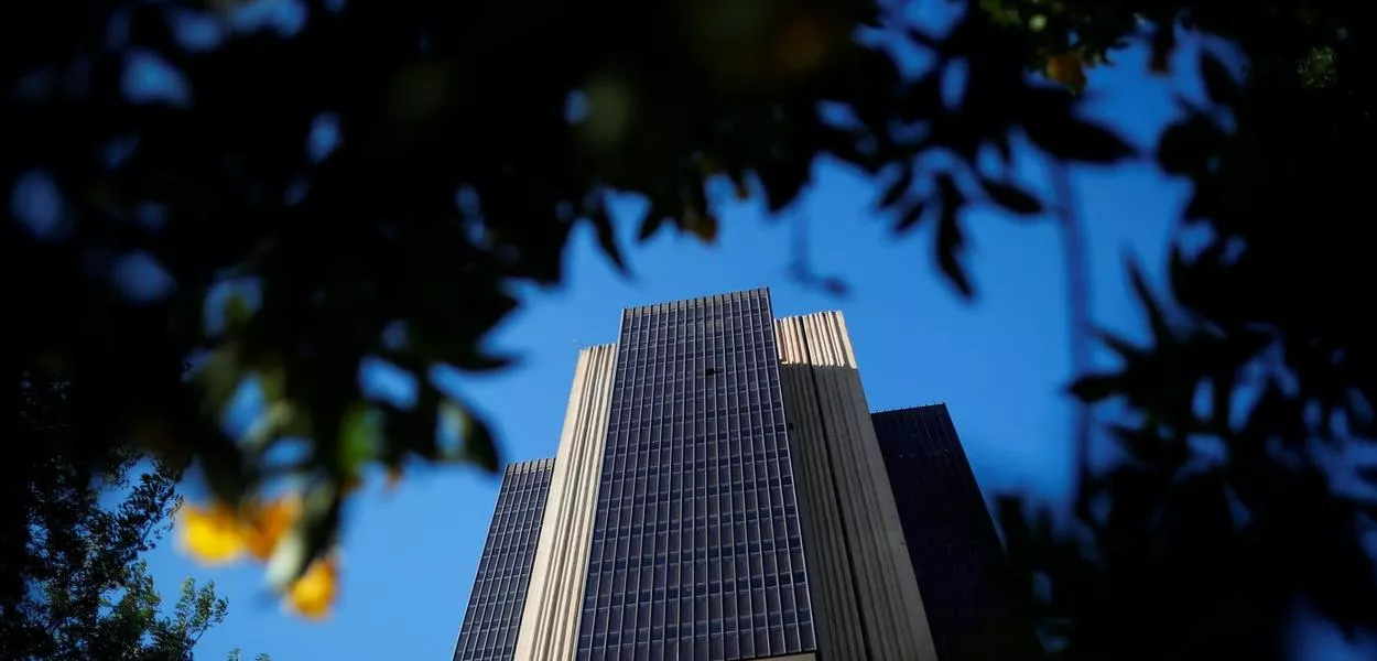 Vorcaro do Banco Master se reuniu com diretor do Banco Central horas antes de prisão