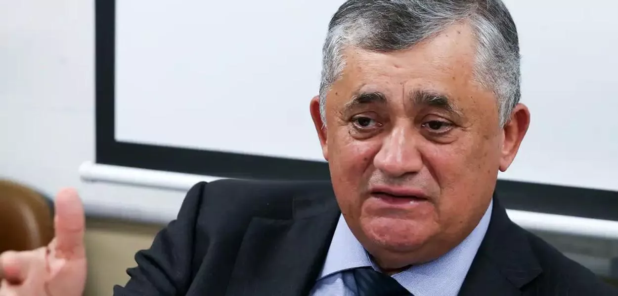 “Estamos prontos para derrotá-lo”, diz líder do governo sobre eventual candidatura de Flávio Bolsonaro em 2026