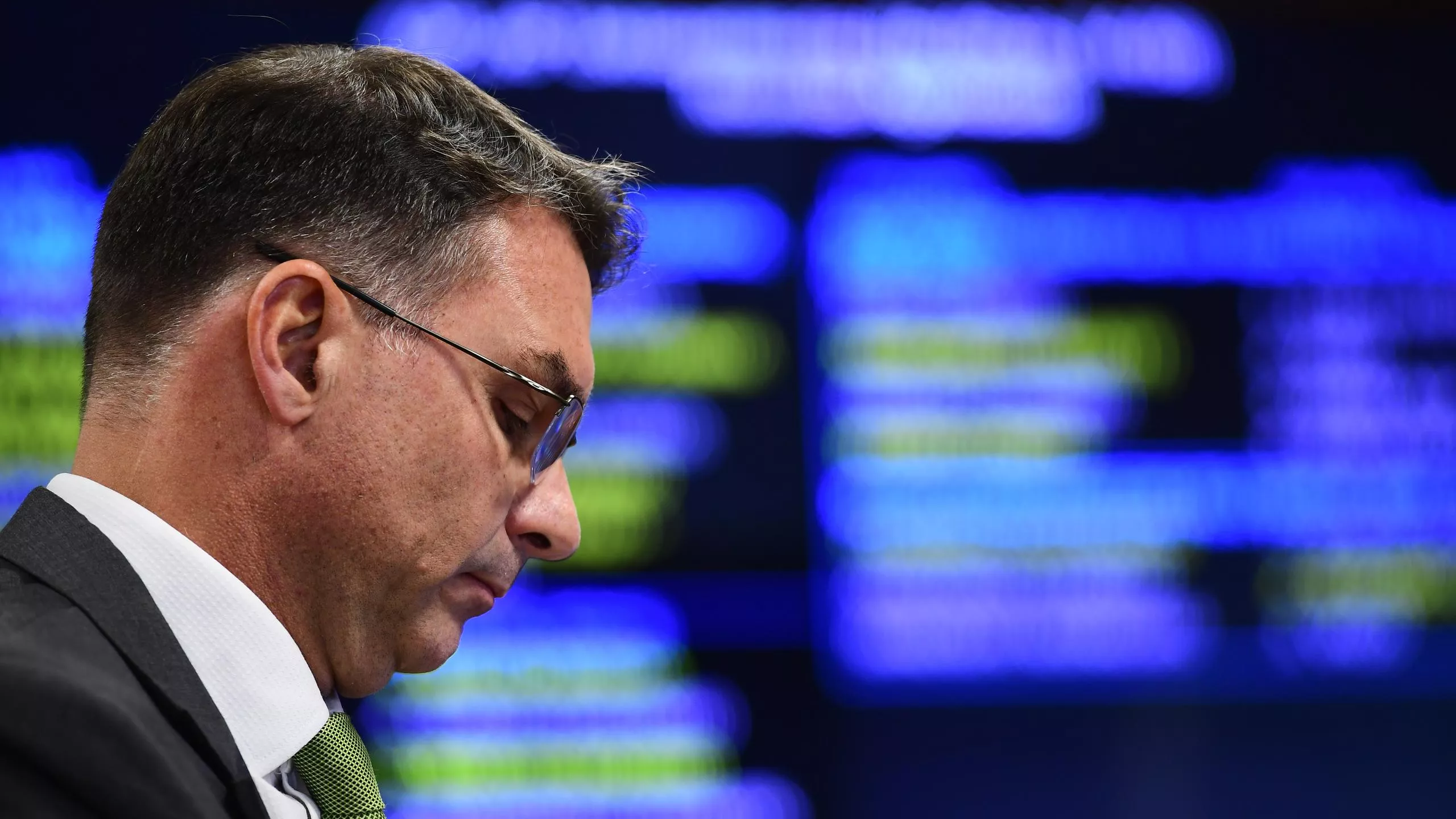 Pesquisa mostra: Flávio Bolsonaro alcança apenas 9% entre bolsonaristas — crise interna à vista