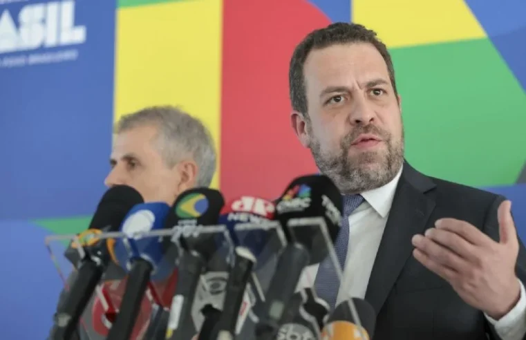 Governo Lula denuncia manobra na Câmara que mantém escala 6×1 em projeto de redução da jornada