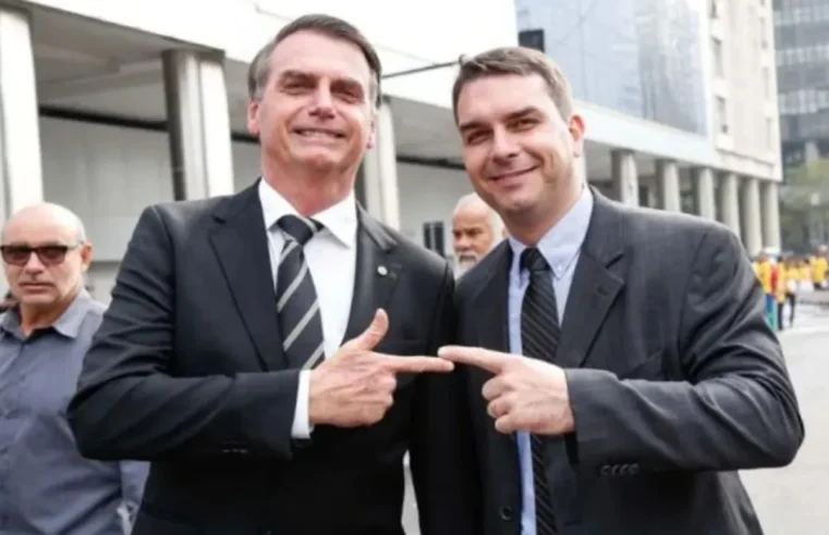 Ex-presidente Jair Bolsonaro bate o martelo: Flávio Bolsonaro é seu candidato a presidente em 2026