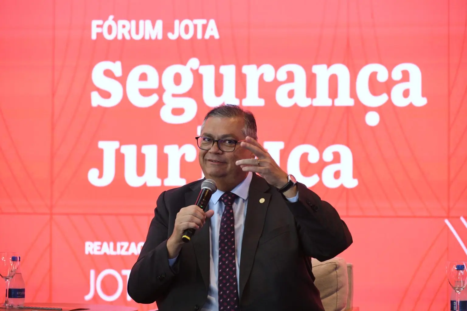 Dino apoia decisão de Gilmar e defende revisão da lei do impeachment