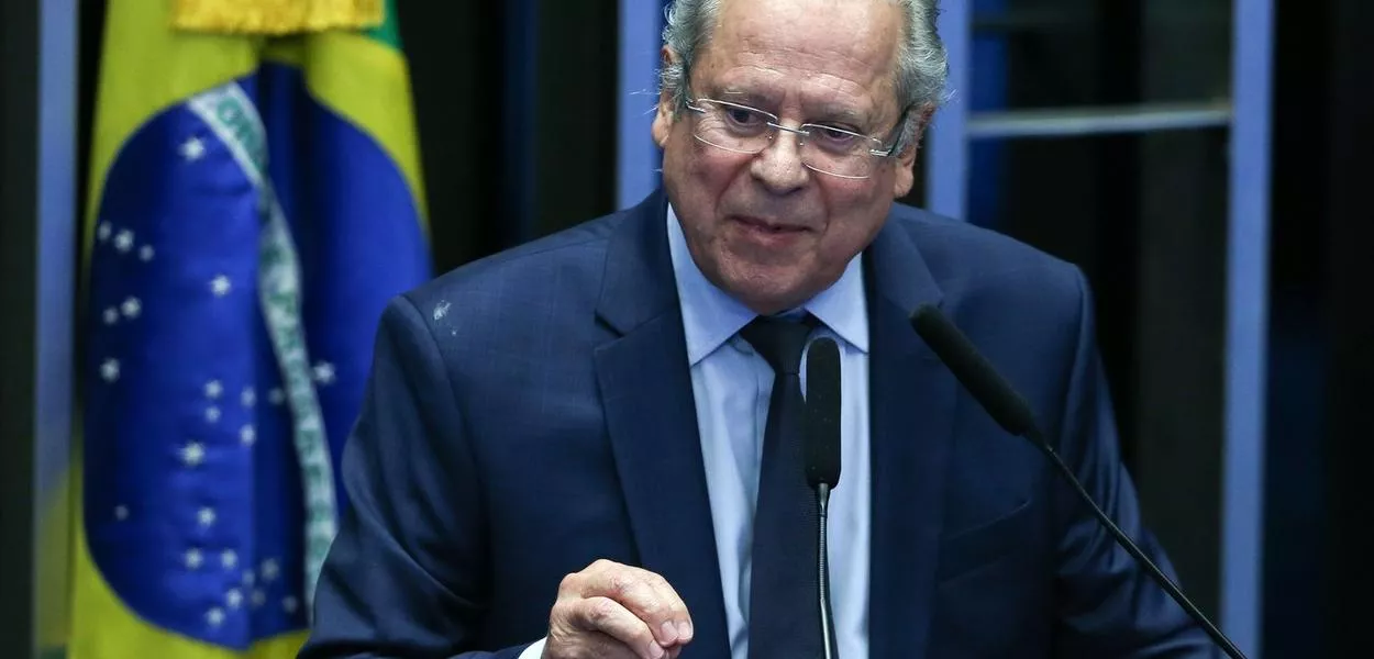 “Faria Lima foi fiadora da irresponsabilidade no caso Master”, afirma José Dirceu