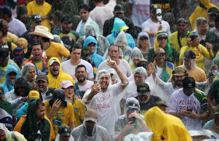 Raio atinge ato de Nikolas Ferreira em Brasília e deixa 89 feridos; 11 em estado grave