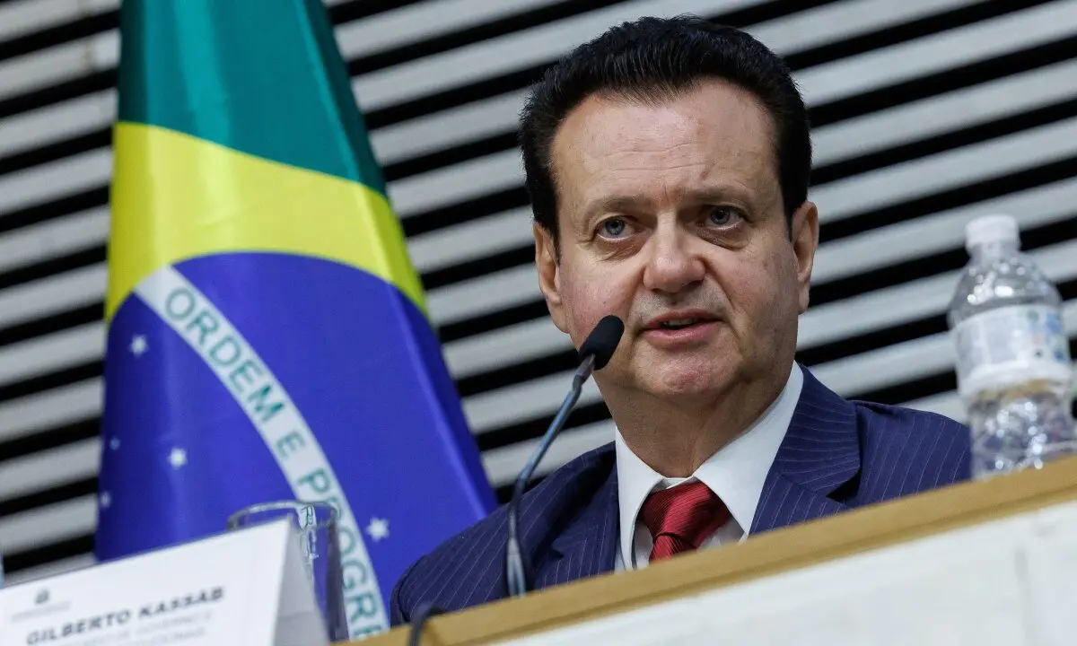 Kassab deseja boa sorte a Flávio Bolsonaro e PSD afirma plano próprio para presidente em 2026