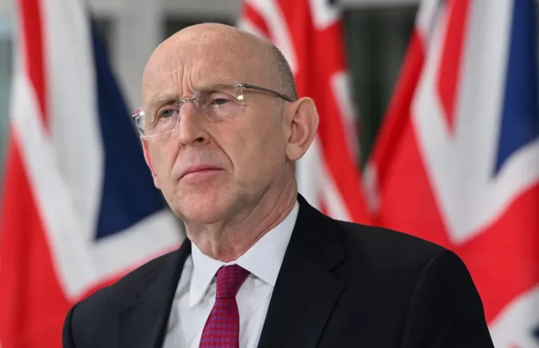 EUA e Reino Unido coordenam apreensão de petroleiro no Atlântico em ação militar conjunta